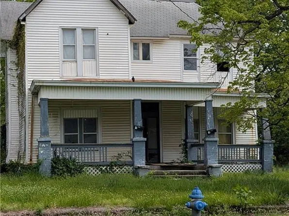 528 N Washington St, Nevada, MO 64772