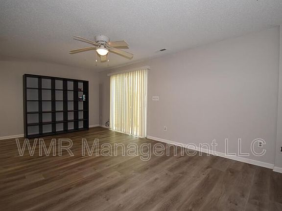 3rd image of 9602 E Vinca Cir Unit E