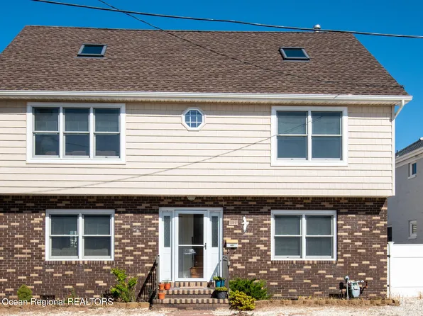 141 Trenton Avenue, Lavallette, NJ 08735