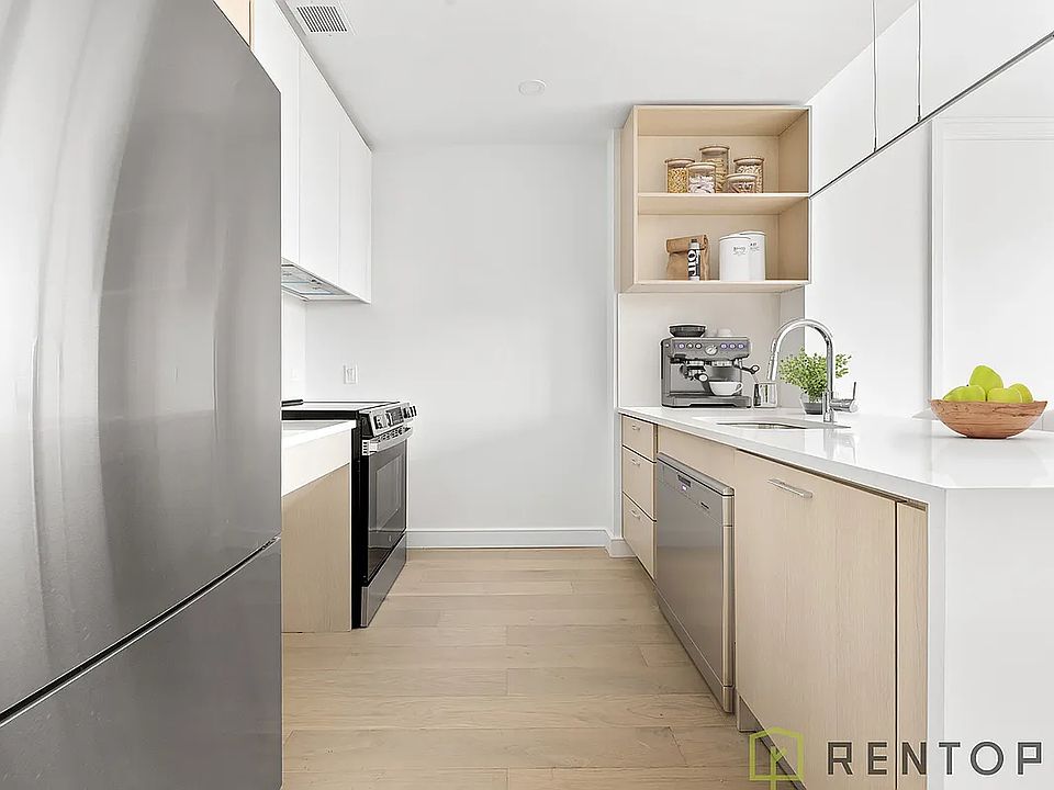 1st image of 622 11th Ave #1009