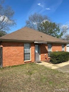 2nd image of 1605 Woodmere Loop