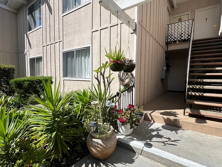 6868 Los Verdes Dr #5 — Photo 1