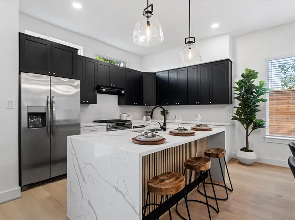 4110 Cortlandt St, Houston, TX 77018