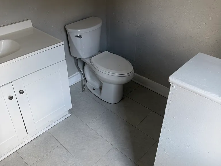 228 E Center St #103 — Photo 6