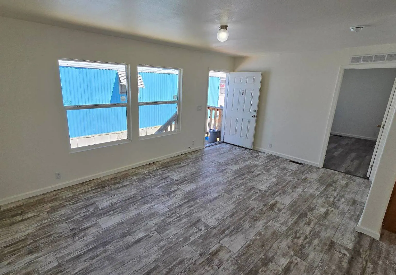 3 bed, 2.0 bath, 1170 sqft, $1,450 — Photo 3