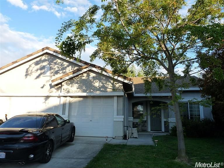 1st image of 1495 Peppertree Ct