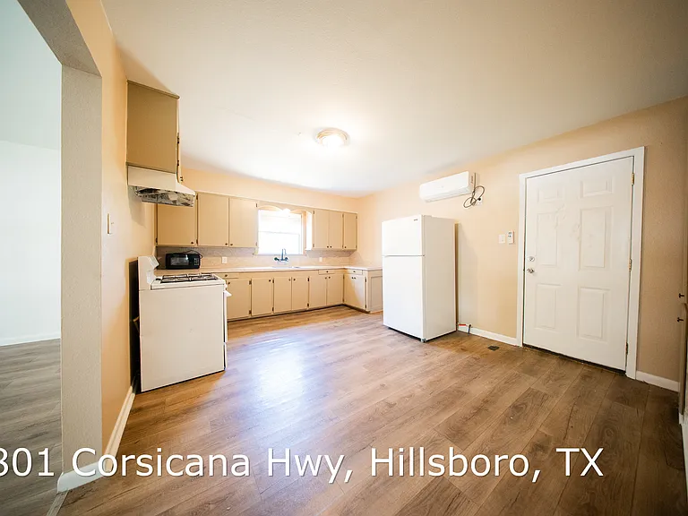801 Corsicana Hwy — Photo 14