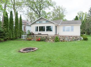 5001 S Long Lake Dr, Portage, MI 49002
