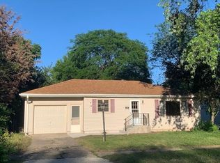 908 Adams St, Belvidere, IL 61008