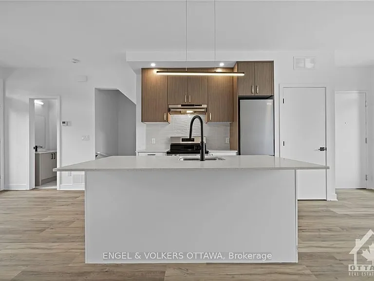 1260 Marenger St #H — Photo 6