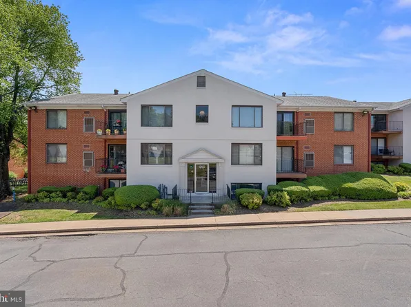 125 Driveway Clubhouse D, Leesburg, VA 20175