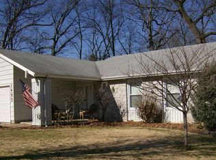 1485 Sandpointe Ct, Ballwin, MO 63021