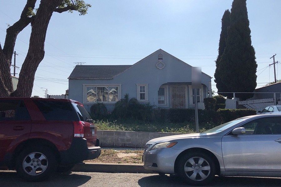 1st image of 9713 S Denker Ave