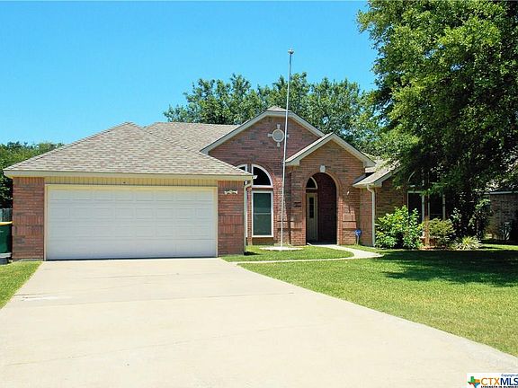 2nd image of 211 Camino Principal