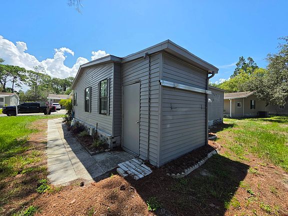 4th image of 3255 Windjammer Dr