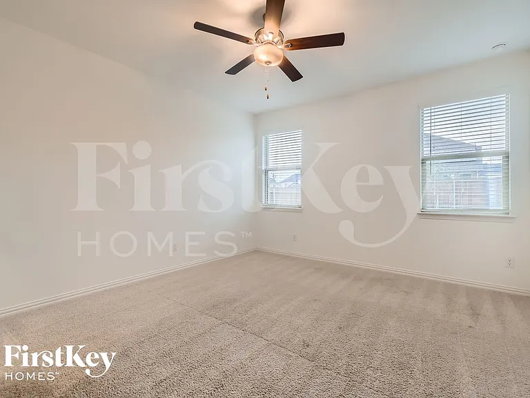 2324 Okeefe Dr — Photo 14