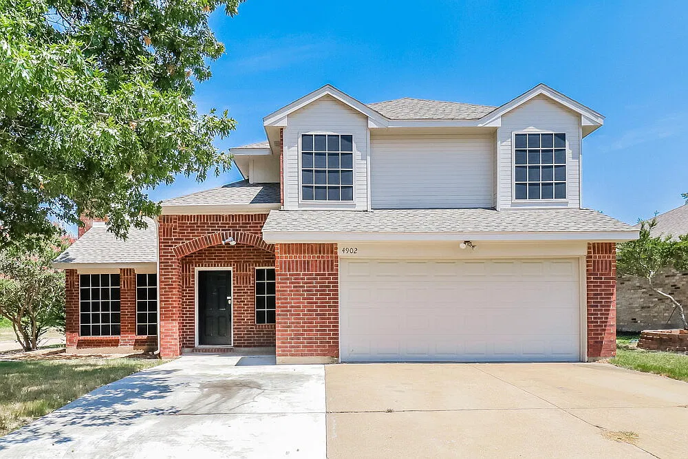 3 bed, 2.5 bath, 1986 sqft, $2,555 — Photo 1