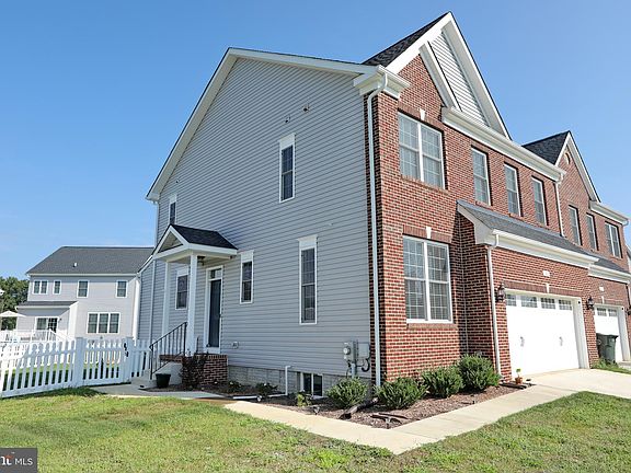 4th image of 1003 Oats Dr