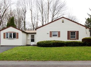 115 Silverdale Dr, Rochester, NY 14609