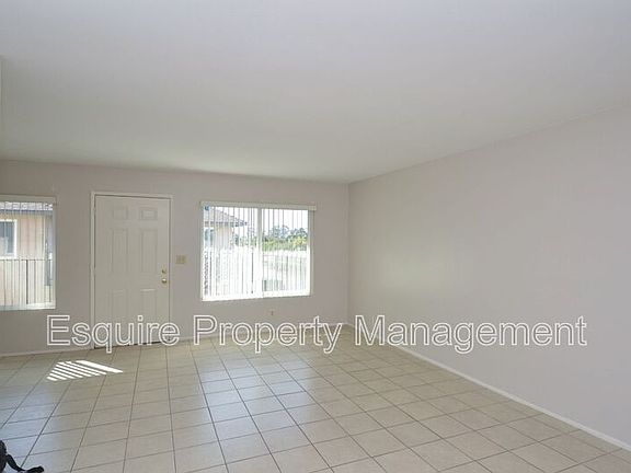 3rd image of 4517 Terrace Ave