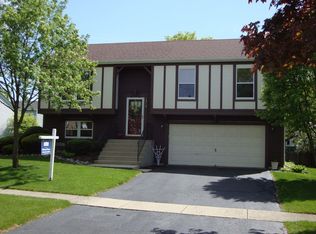 1519 Williams Ave, Saint Charles, IL 60174