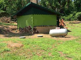 409 Tahiti Rd, Jefferson, TX 75657