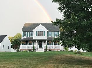 8 Keryns Way, Foxboro, MA 02035