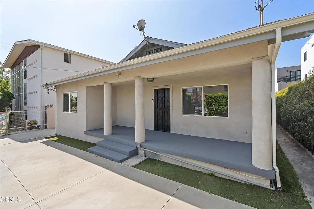4 bed, 2.0 bath, 2000 sqft, $4,795 — Photo 1