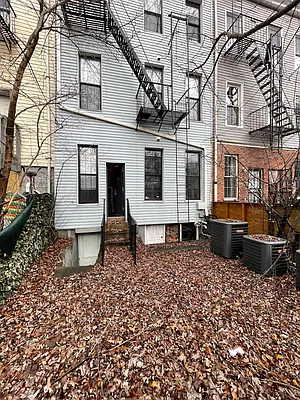 Rented by Aron Fried, LREB | media 14