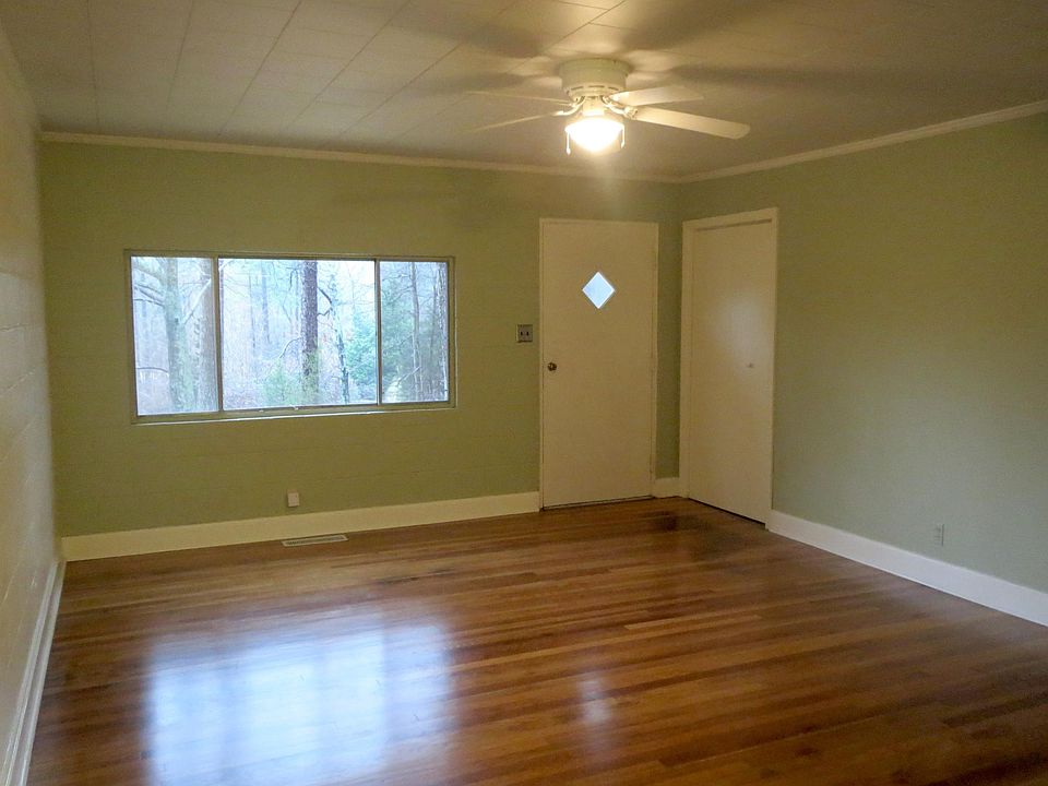 2nd image of 840 Poythress Rd