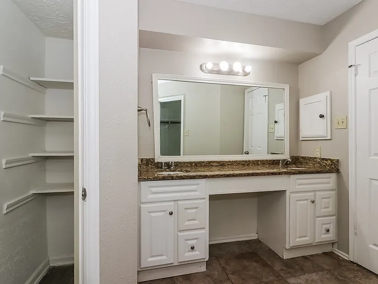6042 Beaconridge Dr — Photo 11