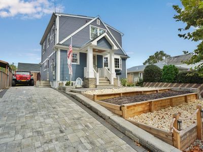 145 Thornycroft Ave, Staten Island, NY, 10312