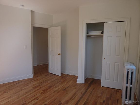 4th image of 590 E 21st St APT 31