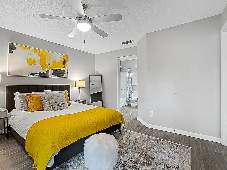 Southside Villas — Photo 7