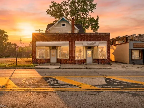 16 Columbus St, Bedford, OH 44146