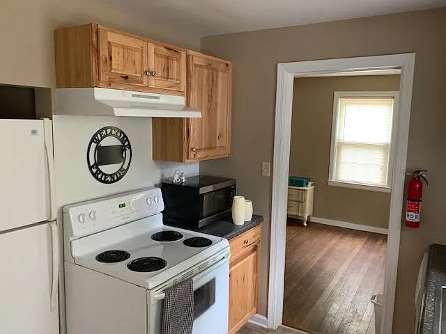 215 Westerly Pkwy — Photo 5