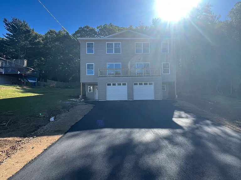 307 Laurel St #B — Photo 4