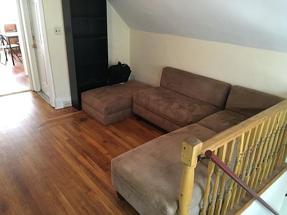 2nd image of 382 Crown St #5