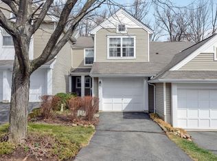 81 Woodmont Dr, Randolph, NJ 07869