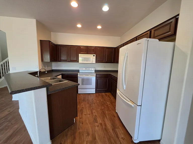 22257 N Gibson Dr — Photo 8
