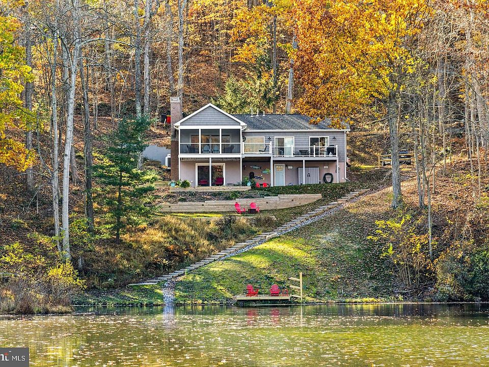 1st image of 435 Lakeside Dr