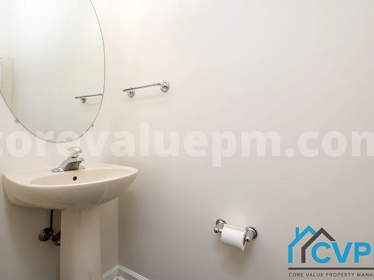 255 Seneca Ter — Photo 13