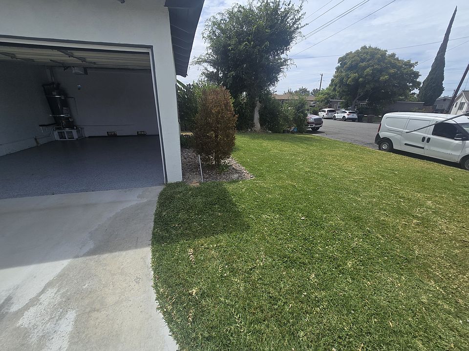 1st image of 3305 W Thornton Ave