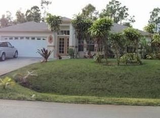 18000 Phlox Dr, Fort Myers, FL 33967