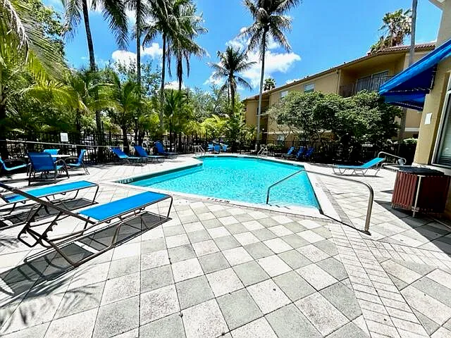 741 N Pine Island Rd #303 — Photo 20