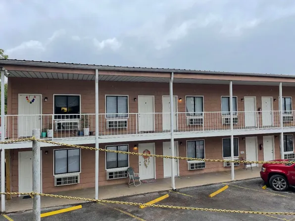 215 E Race St APT 5, Kingston, TN 37763