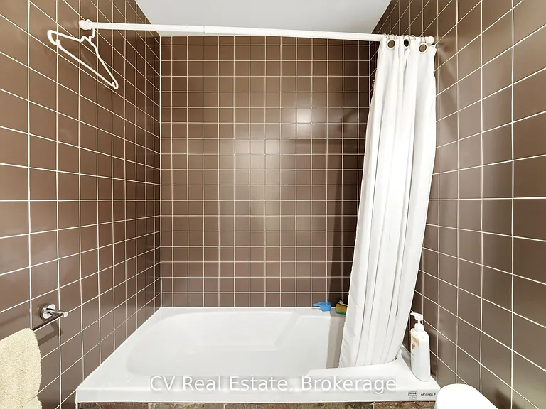 333 Adelaide St E #1414 — Photo 31