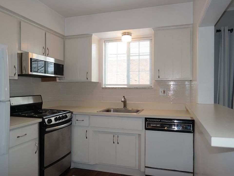 630 Ann St Apt 8, photo 16