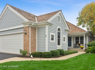 521 Park Barrington Way, Barrington, IL 60010