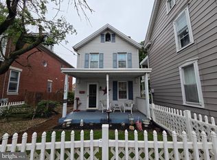 538 E Queen St, Chambersburg, PA 17201